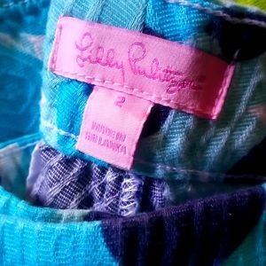 Lilly Pulitzer Ankle length pants. Size 2 women's. Blue Floral